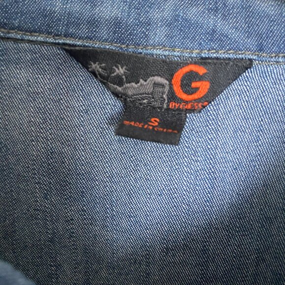 G by Guess Women's Denim Western Style Pearl Snap Shirt SM - Picture 3 of 4